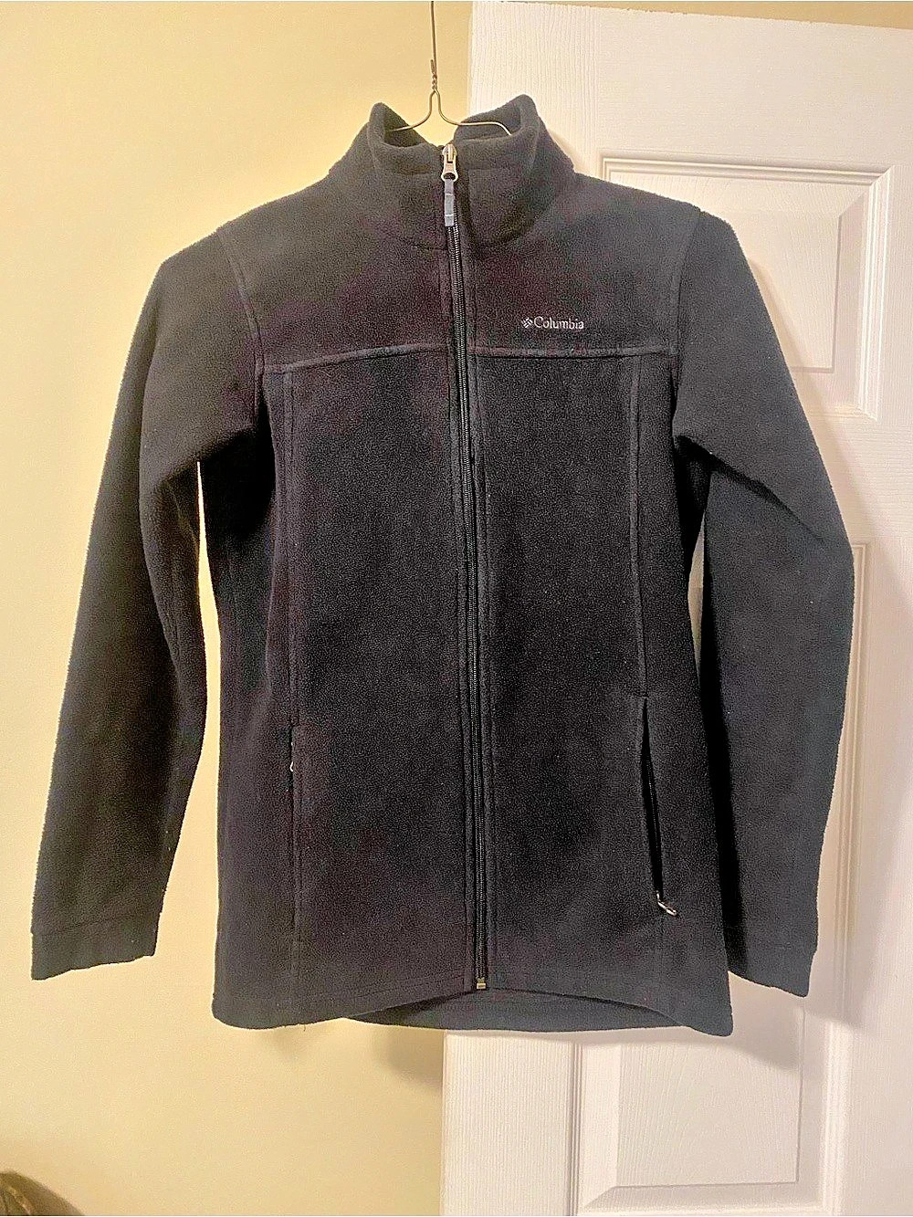 Columbia Women’s Black Full-Zip Jacket